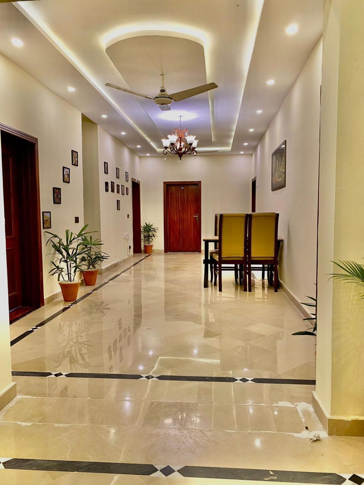 Orbit Residency F-7 Hotel Islamabad Exterior foto